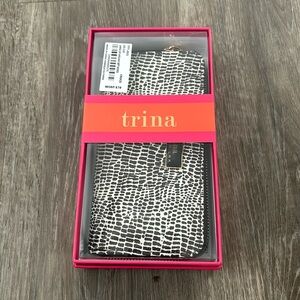 Trina Turk CROC Large Zip Walker With Gift Box